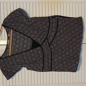 Ann Taylor size 14 black and white short sleeve top